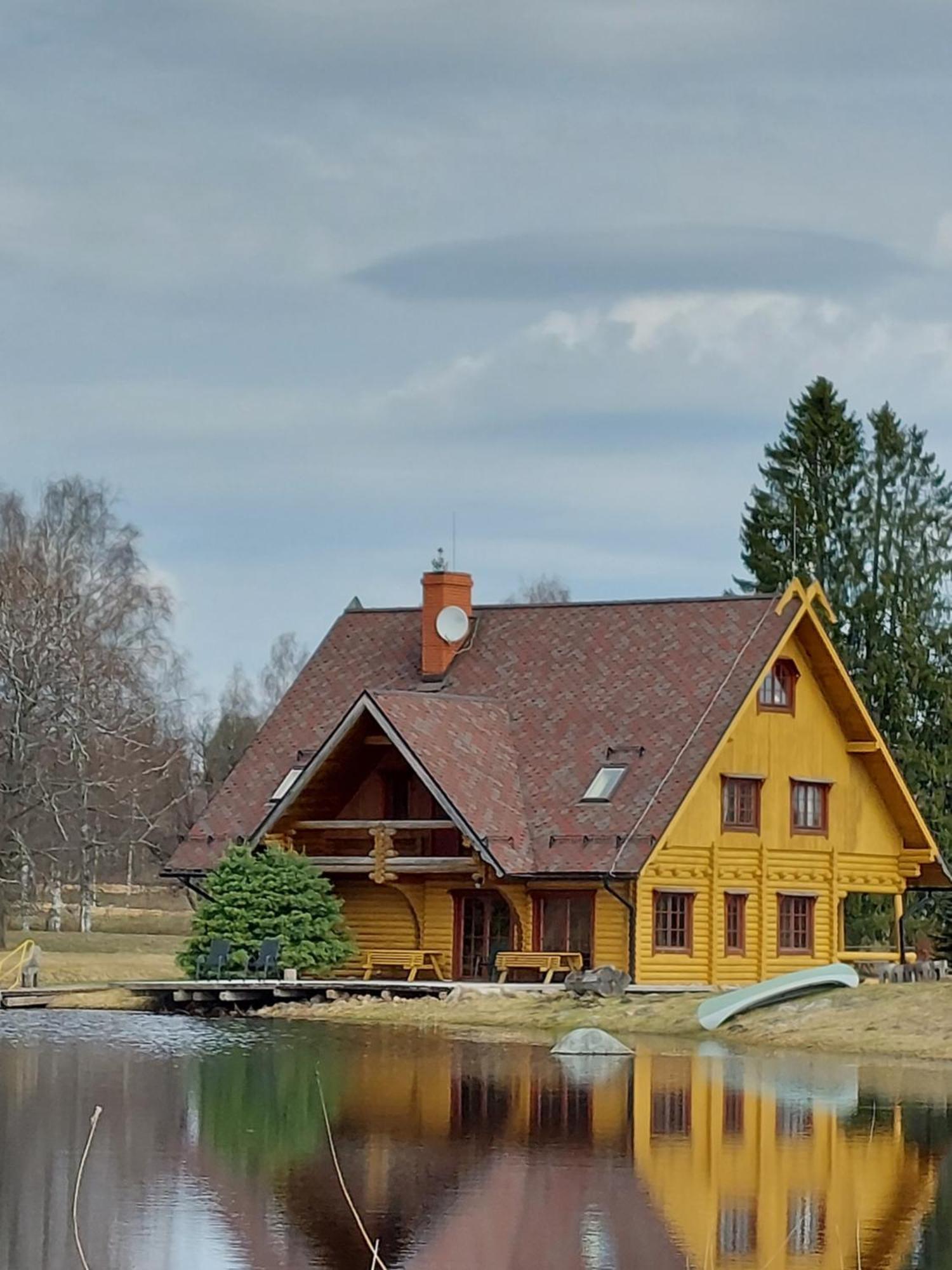 Jaun-Ievinas Rauna Exterior foto